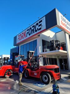 high level window cleaning using water fed pole system